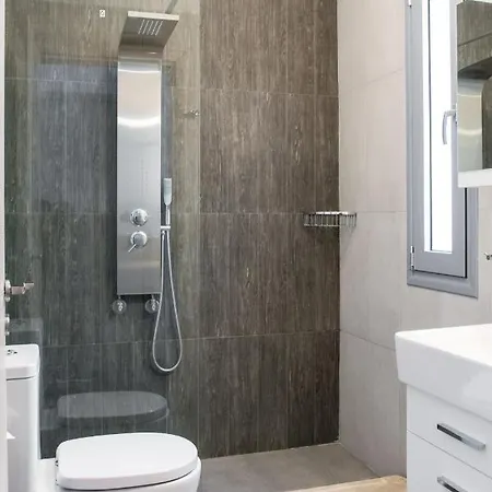 Sapphire Agios Nikitas * Drymon