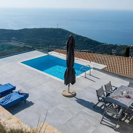 Sapphire Agios Nikitas * Drymon