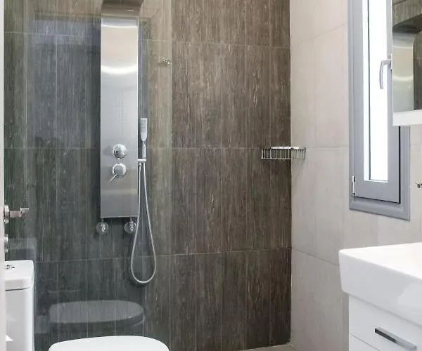 Sapphire Agios Nikitas * Drymon