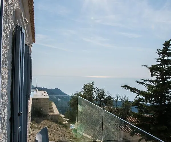 Sapphire Agios Nikitas *